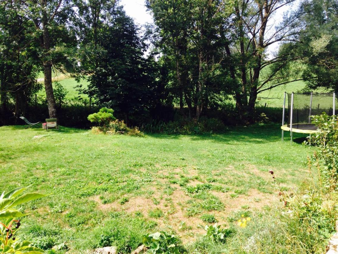 Le Moulin Des Oyes Bed and Breakfast Censeau Exterior foto